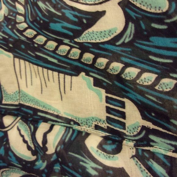 Vera Bradley Soft Fringe Long Shore Enough 26 X 72 New with Tags - Picture 6 of 10